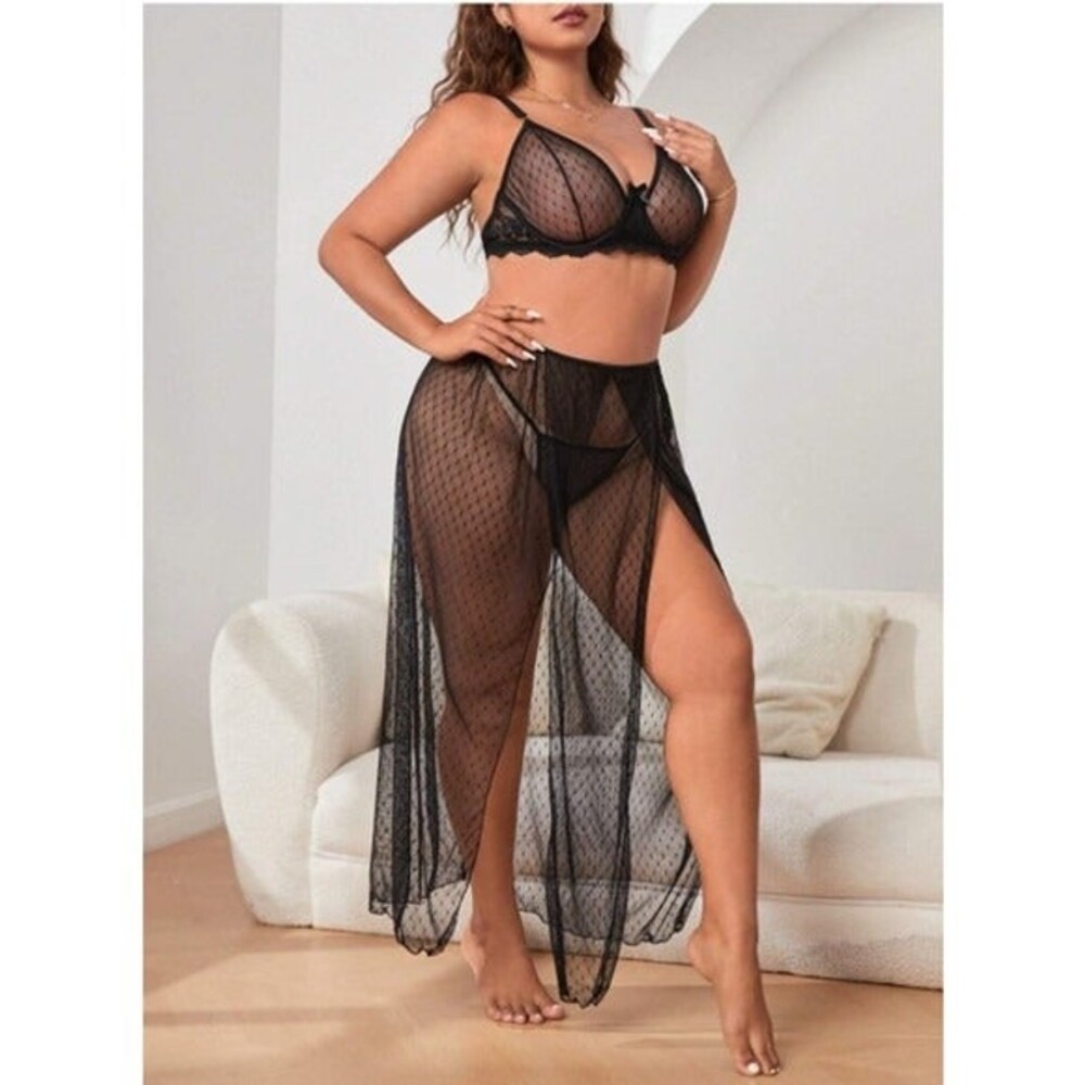 18 Plus (3X) Dobby Mesh Babydoll Lingerie Set With Skirt- Full Cup